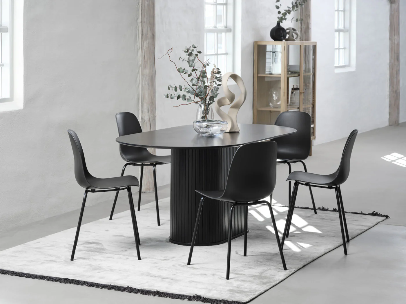 Hygge Interiors Nola 180 cm Ovale Eettafel Zwart - Image 4