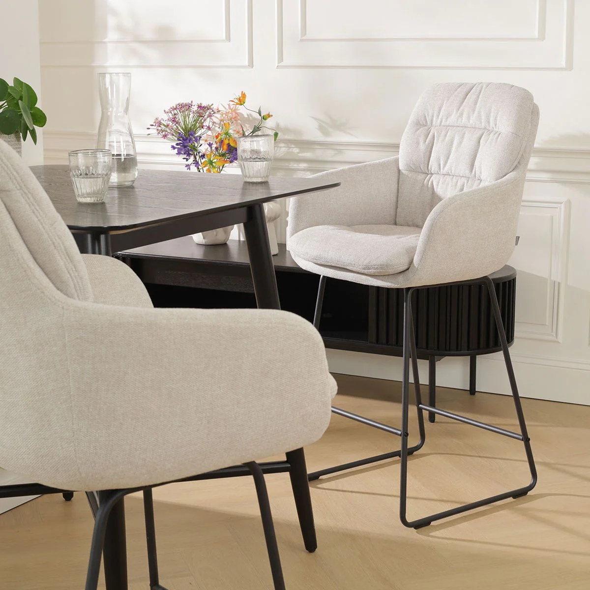 Nolon Nino-Mia Barkruk Beige - met Armleuning - Zwart - 75 cm - Image 11