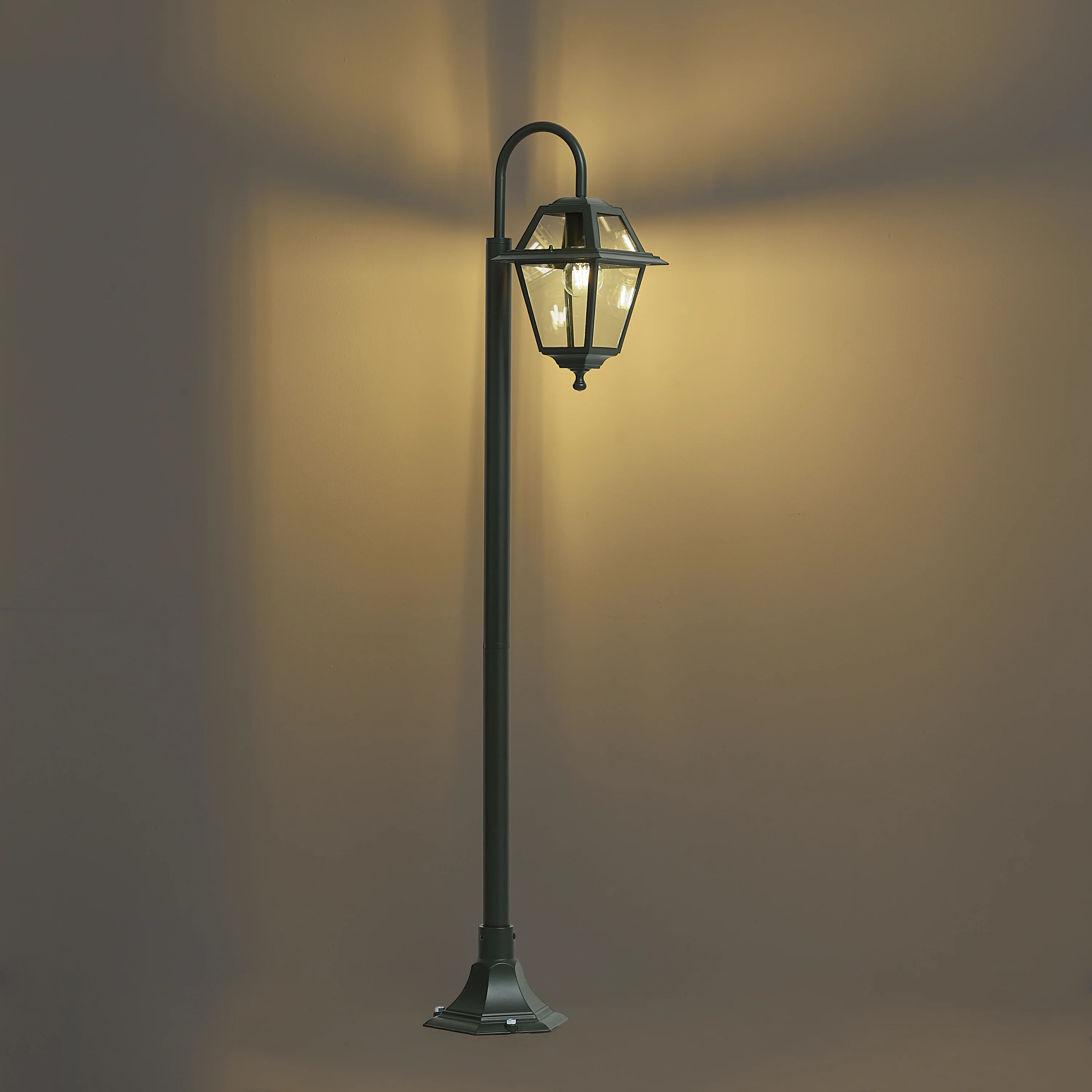 QAZQA Klassieke buiten lantaarn donker groen 135cm IP44 - Berta - Image 2