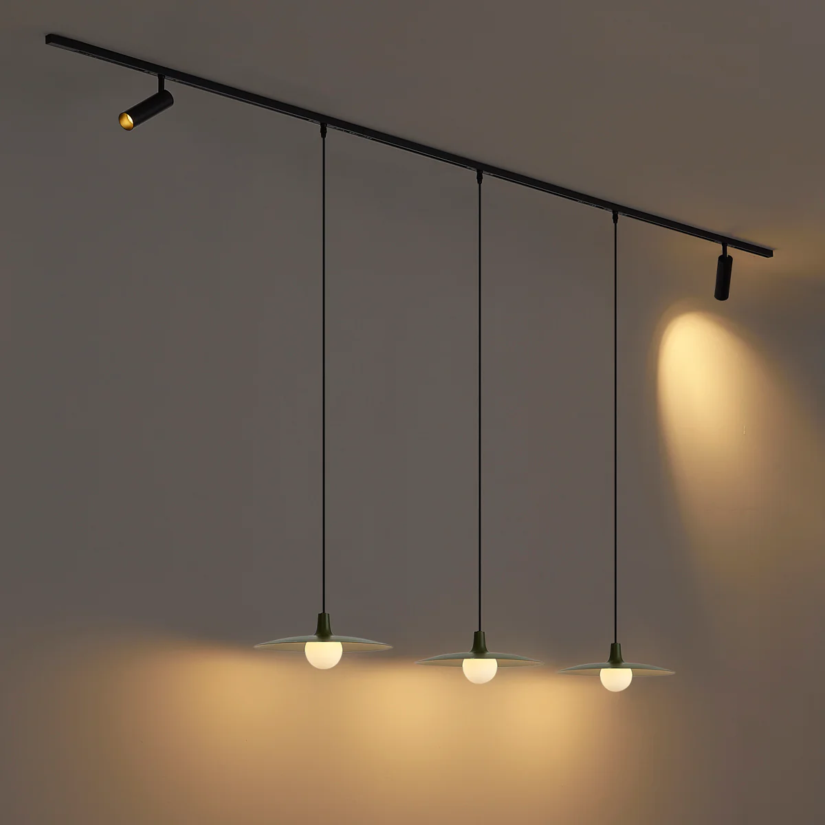 QAZQA Modern railsysteem zwart met 2 spots en 3 hanglampen groen - Image 10