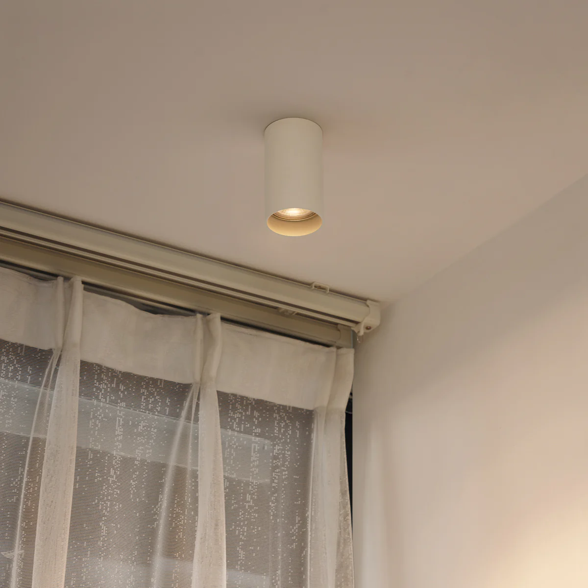 QAZQA Set van 4 moderne opbouwspots beige GU10 50mm rond - Tuba - Image 2