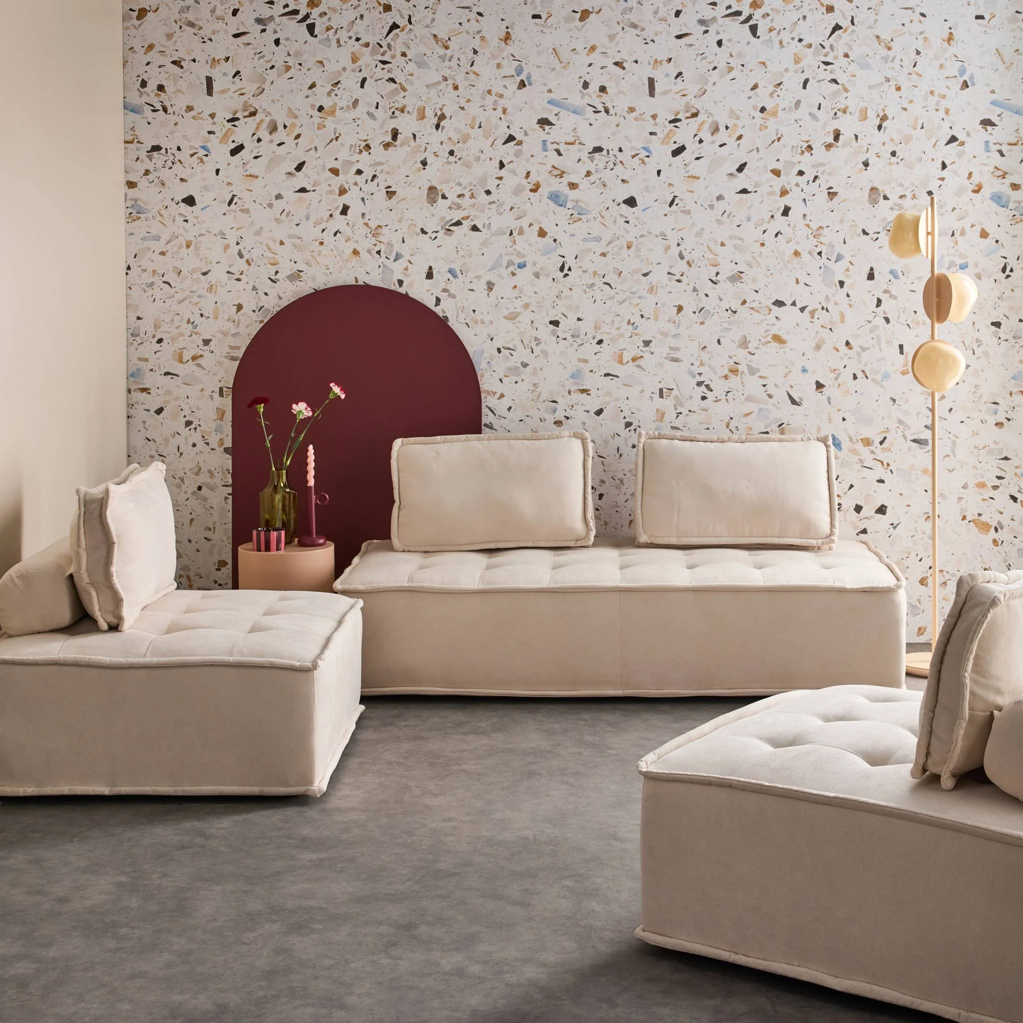 sweeek - Set van 2 fauteuils met 2-zitsbank in stof, met kussen - Image 3