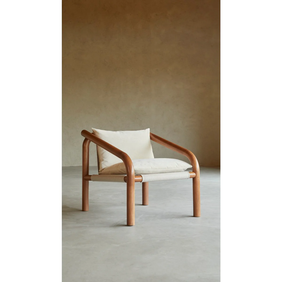 Tikamoon - Fauteuil van donker massief eikenhout en ecru stof - Image 11