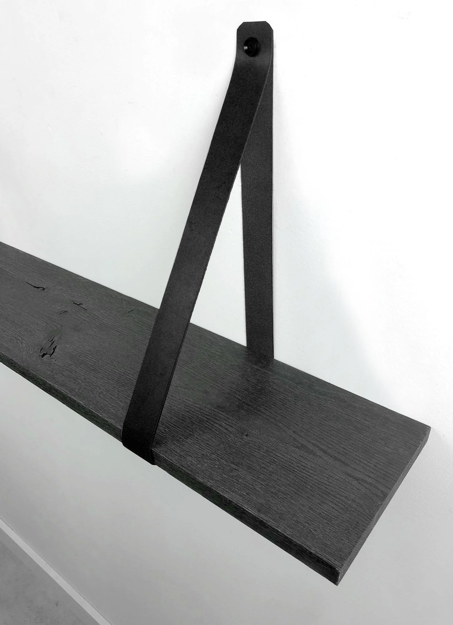 Woodbrothers 18mm wandplank recht zwart 50x20cm + leren riem zwart - Image 2