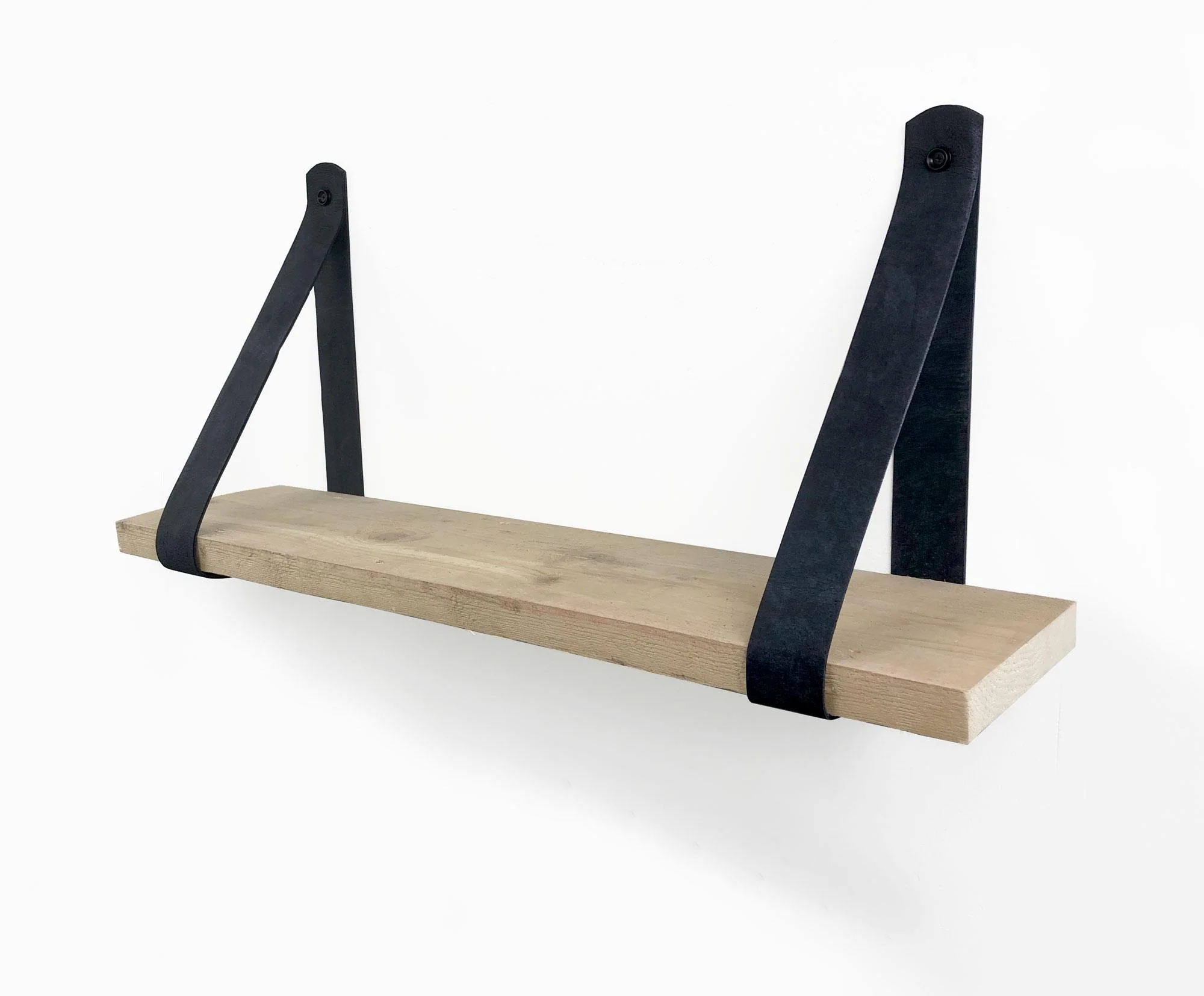 Woodbrothers Steigerhout wandplank 110x20cm + leren riem zwart